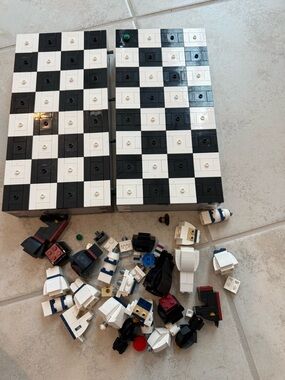 LEGO Chess/Checkers- Incomplete